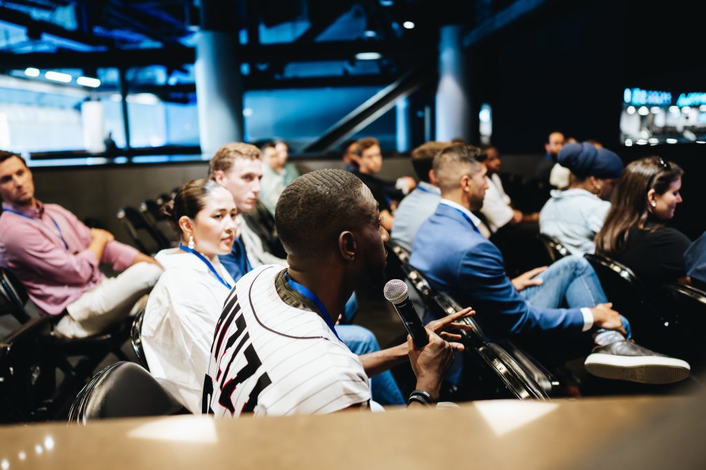 53861564062 7667655bee 6k (3)